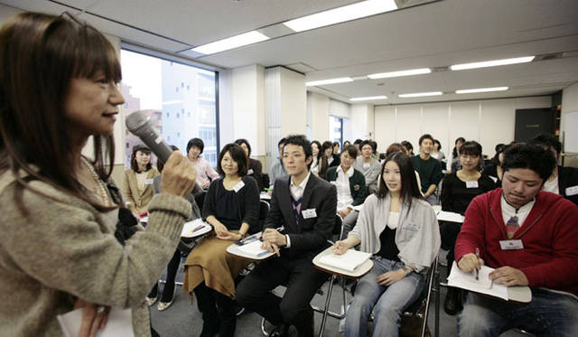 <strong>EFAP JAPON｜エファップ・ジャポン</strong>　「アタッシェ・ドゥ・プレス 夏期集中講座」開催の様子