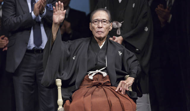 市川猿翁さんは、豪華な衣装やシンセサイザー、レーザー照明などをもちいた「スーパー歌舞伎」の誕生に貢献。そのほか、若手の役者に情熱を注ぎ、育成を担ってきたことがその受賞理由だ