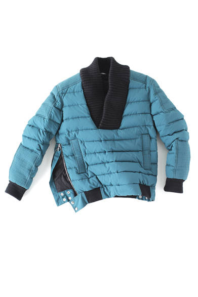 <strong>HANKYU MEN’S TOKYO<br /><br /> 2013-14 AUTUMN & WINTER COLLECTION<br /><br />  THEME｜FRENETIC<br />BRAND｜BALMAIN HOMME</strong> <br /> <br />  阪急限定発売、8月下旬入荷予定。プルオーバー19万9500円（バルマン オム／阪急メンズ東京2階　※8月24日（土）オープン）