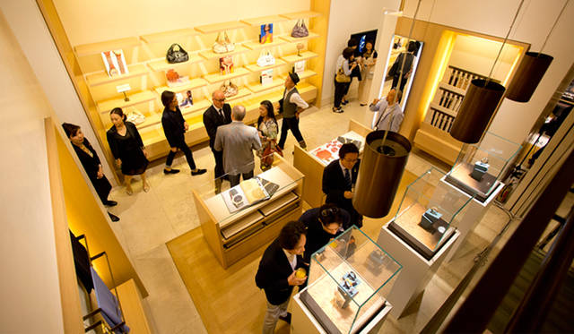 貴重なアーカイブコレクションから新作までが一堂に会した「ブルガリ・ブルガリ」展