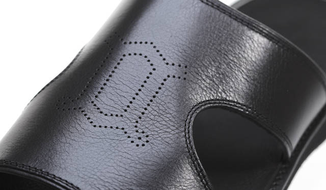 <strong>JOHN LOBB｜ジョンロブ</strong>　ジョンロブのあたらしいサンダル「LEVANTO（レヴァント）」