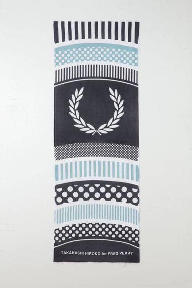 <strong> FRED PERRY｜フレッドペリー</strong>　フレッドペリー×高橋理子コラボレーション「TAKAHASHI HIROKO for FRED PERRY」　てぬぐい「100×35」2310円