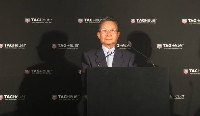 レーシングレジェンド部門には、現代日本のレース界を代表する生ける伝説ともいうべき高橋国光氏が受賞