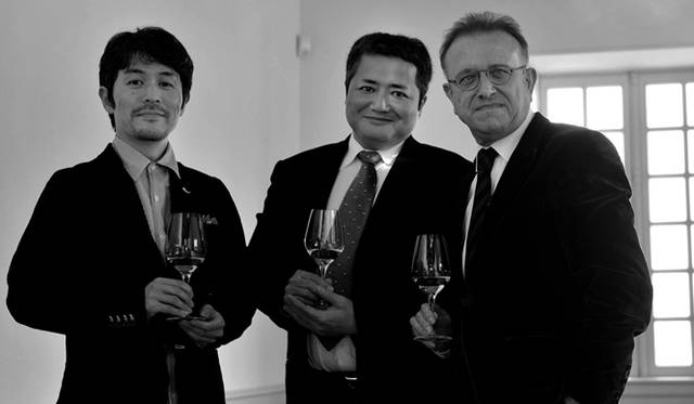 左から山口晃氏、山賀博之氏、リシャール・ジェフロワ氏