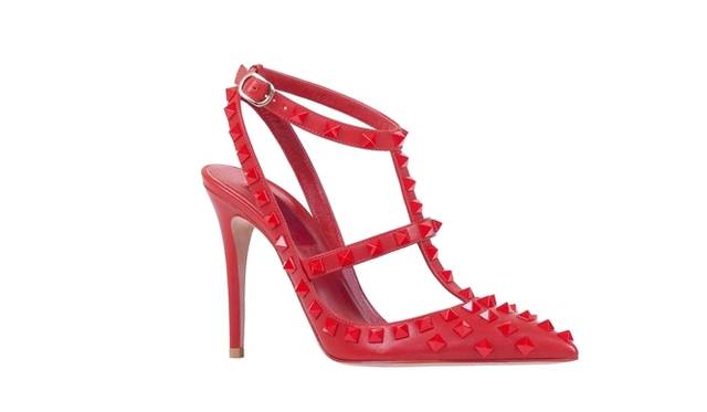 <strong>VALENTINO｜新作ロックスタッズ「ルージュ」が店舗限定発売</strong>　シューズ[ヒール10cm] 11万7600円 