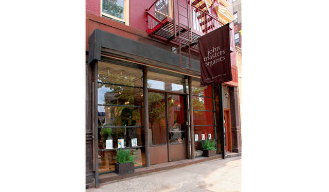 <strong>john masters organics｜ジョンマスターオーガニック</strong> 大人気のビッグボトルを数量・期間限定で発売<br /><br />ニューヨークのショップ