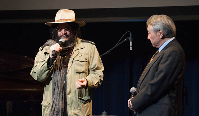 <strong>特集｜BLUE NOTE NOW!</strong>　「じつはドンさん、わたしとほぼ同世代なんですね。我々の世代というのは、1960年代に多感な時期を過ごしまして、ジャズとロックが判然とせずにごっちゃになっているところがあるんです」（行方さん）　「故郷デトロイトで過ごした1960年代というのは、ぼくにとって青春そのもの。おっしゃられたように、ビートルズやローリング・ストーンズ、ボブ・ディランは大好きで、よく聴いていたんですが、ぼくと周りの友達は、同時にブルーノートのレコードにも惹かれていきました」（ウォズさん）