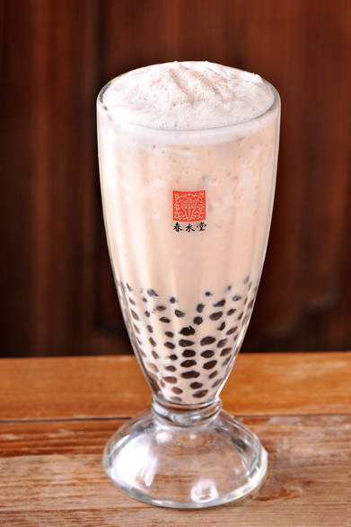 タピオカミルクティー 430円（持ち帰りは400円）