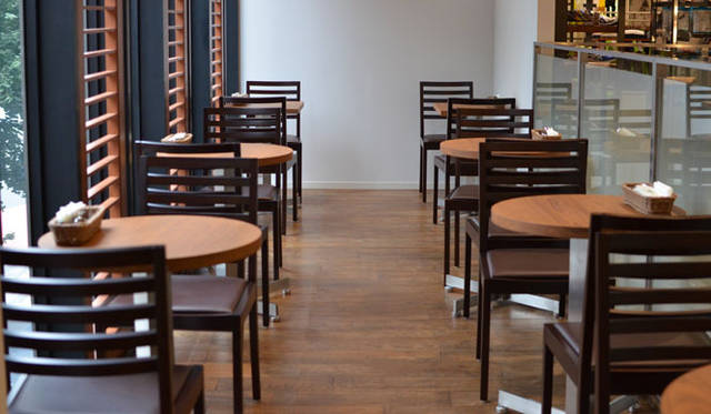 <strong>LAZY SUSAN｜レイジースーザン</strong>　イセタンスポーツゲート内「トリーツ・アンド・カンパニー 伊勢丹新宿店」