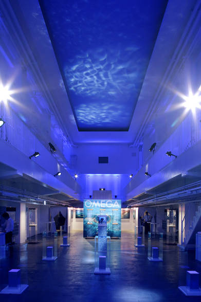 先日都内にて、オメガがサポートする環境保護団体「グッドプラネット基金」とのパートナーシップモデルとなる新作「シーマスター プラネット オーシャン “グッドプラネット”」の発表会が開催された