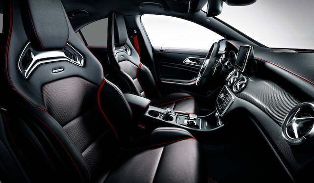 AMGアドバンスト パッケージ 装着車