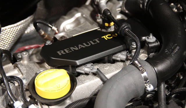 1,197cc 直列4気筒 直噴DOHC ターボエンジン。ルノーの最先端ガソリンエンジンだ