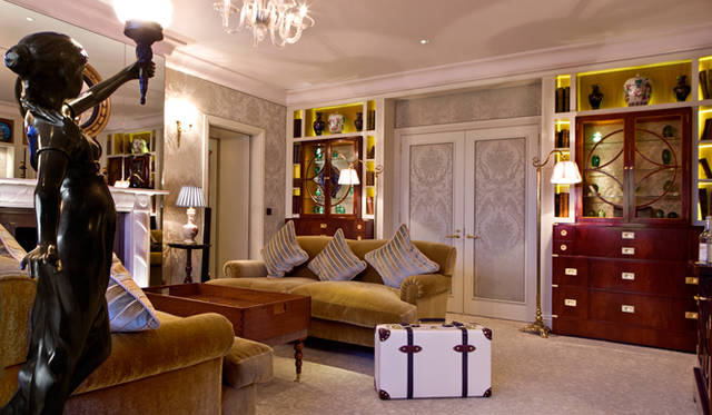 <strong>GLOBE-TROTTER｜グローブ・トロッター</strong>　ロイヤルベビー誕生記念モデル「ロイヤルスイート」コレクション発表 