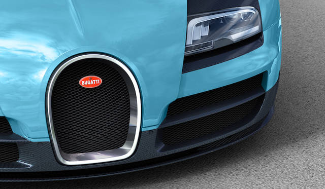 ボディはブルーのクリアコートが施されたカーボンと、ウィミール・ブルーと名づけられた水色で塗装される