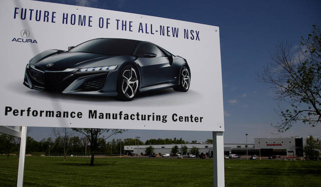 パフォーマンス・マニュファクチュアリング・センターには、新型NSXの生産拠点予定地であることが、誇らしげに掲げられている