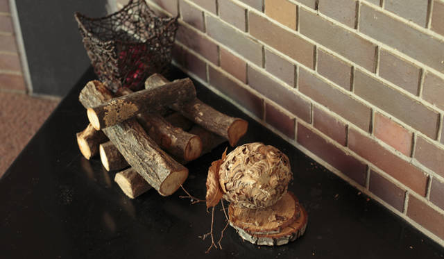 ロビーには、さりげなくオブジェが飾られている