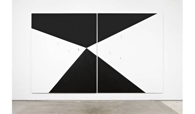 <strong>ART│ガーダー・アイダ・アイナーソン展『I Am The Only Free Man On This Train』</strong>　Gardar Eide EinarssonHe’s Doing His Job, Let’s Do Ours (2012)Acrylic on canvasDiptych: 2 paintings, 220 x 183 x 3.2 cm (86.6 x 72.0 x 1.3 in.) each© Gardar Eide Einarsson Courtesy of the artist