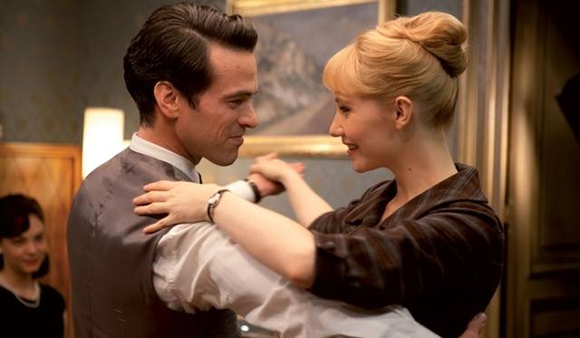 <strong>MOVIE｜タイプの早打ち大会を舞台にしたサクセスストーリー『タイピスト！』</strong>　© 2012 – copyright : Les Productions du Trésor – France 3 Cinéma – France 2 Cinéma – Mars Films - Wild Bunch – 