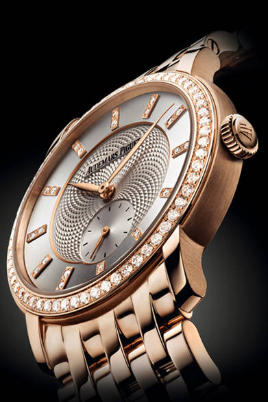 Jules Audemars Small Seconds｜ジュール オーデマ・スモールセコンド<br />ケース径33mm、18KPGケース、手巻き、自社製ムーブメント「キャリバー3090」、パワーリザーブ約48時間、320万2500円（18KPGケース×18KPGブレスレット×ダイヤベゼル）