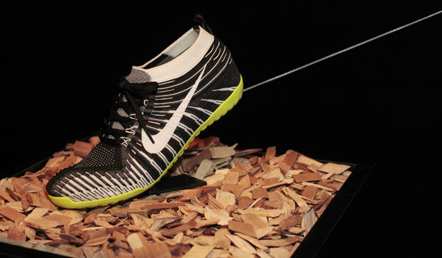 <strong>NIKE RUNNING｜ナイキがランニング革命を起こす！</strong> 「ナイキ フリー ハイパーフィール ラン」1万8900円