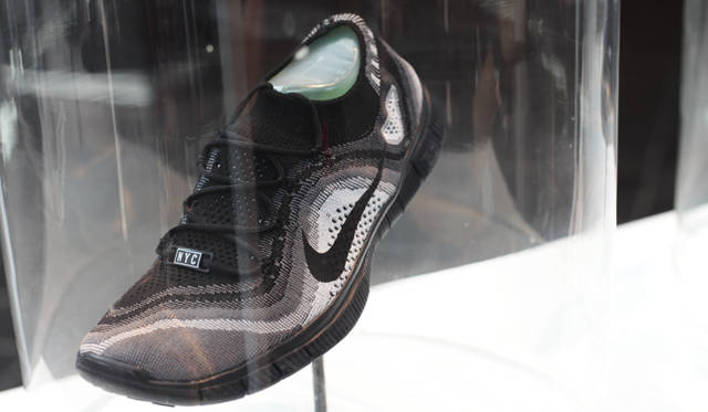 <strong>NIKE RUNNING｜ナイキがランニング革命を起こす！</strong> 「ナイキ フリー フライニット+」のシティコレクション