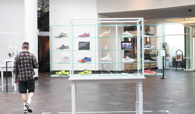 <strong>NIKE RUNNING｜ナイキがランニング革命を起こす！</strong> タイガー・ウッズ・センター内のディスプレイ