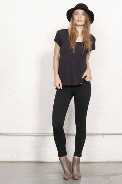 <strong>rag & bone｜デニムライン限定ストアが阪急うめだ本店に登場</strong><br /><br />開催期間｜8月7日（水）〜8月13日（火）<br />開催店舗｜阪急うめだ本店<br />住所｜大阪府大阪市北区角田町8-7 1階<br />コトコトステージ 11<br />Tel. 06-6361-1381（代表）　