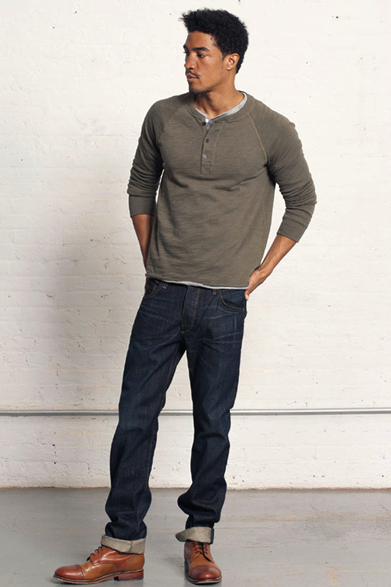 <strong>rag & bone｜デニムライン限定ストアが阪急うめだ本店に登場</strong><br /><br />開催期間｜8月7日（水）〜8月13日（火）<br />開催店舗｜阪急うめだ本店<br />住所｜大阪府大阪市北区角田町8-7 1階<br />コトコトステージ 11<br />Tel. 06-6361-1381（代表）　