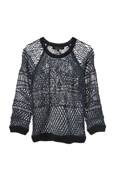<strong>rag & bone｜デニムライン限定ストアが阪急うめだ本店に登場</strong><br /><br />「lnara Tops」Womens <br />価格｜4万6200円<br /><br />開催期間｜8月7日（水）〜8月13日（火）<br />開催店舗｜阪急うめだ本店<br />住所｜大阪府大阪市北区角田町8-7 1階 コトコトステージ 11<br />Tel. 06-6361-1381（代表）