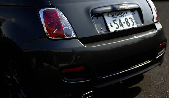 リアバンパーもよりスポーティなルックに