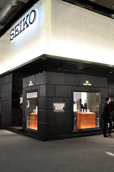 バーゼルワールド2013、セイコーのブース前にて