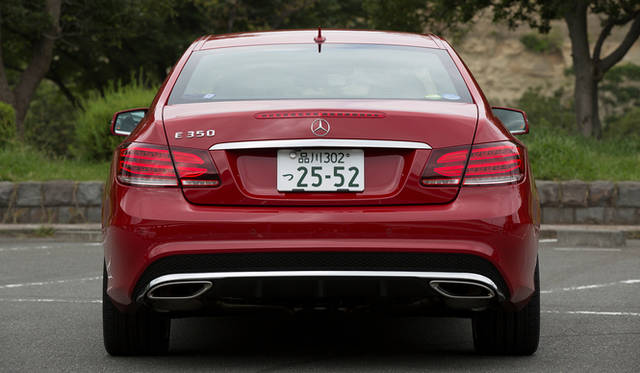 AMG スポーツパッケージに装着される、専用のリアスカート