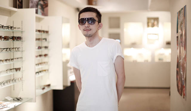 レミネンス大阪店の店長、隆司良浩（たかし・よしひろ）さん