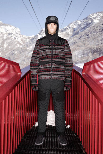 <strong>MONCLER W｜モンクレール W</strong>　2013-14年秋冬コレクション　BEARCAT 27万1950円