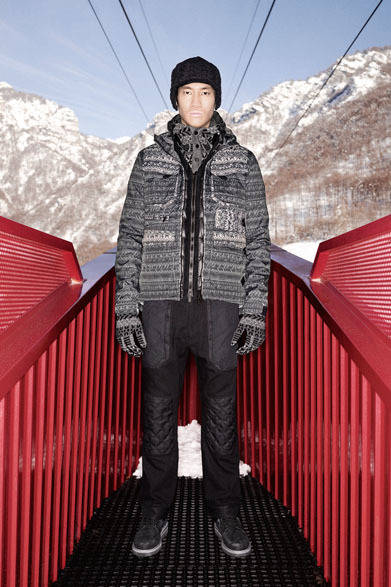 <strong>MONCLER W｜モンクレール W</strong>　2013-14年秋冬コレクション　VELTRO 38万100円