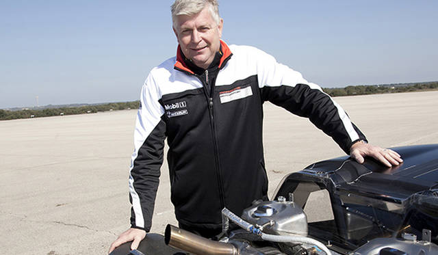 ヴァイザッハ研究開発センターの最高責任者ヴォルフガング・ハッツ氏