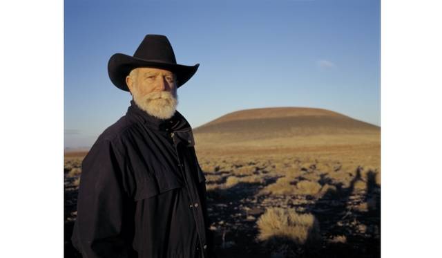 <strong>ART FILE 24｜「James Turrell （ジェームズ タレル）」</strong>　Photo: Florian Holzherr © James Turrell