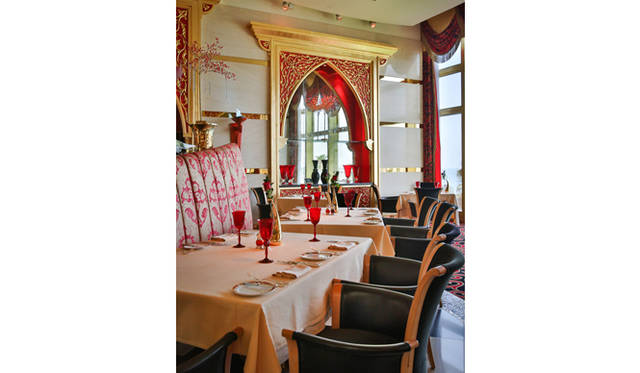 アラブ料理「アル・イワン」の内装