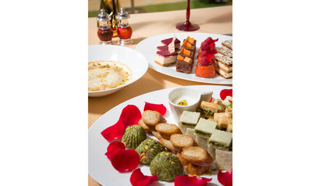 アラブのデザートは見た目に鮮やかだ