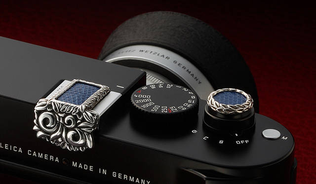 <strong>JAY TSUJIMURA｜ジェイ・ツジムラ</strong>　新型ライカ Leica M240 専用のドレスアップジュエリー「Mr. M for Leica M240」　オーシャンブルー リザード