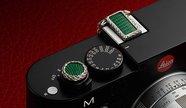 <strong>JAY TSUJIMURA｜ジェイ・ツジムラ</strong>　新型ライカ Leica M240 専用のドレスアップジュエリー「Mr. M for Leica M240」　アイビーグリーン リザード