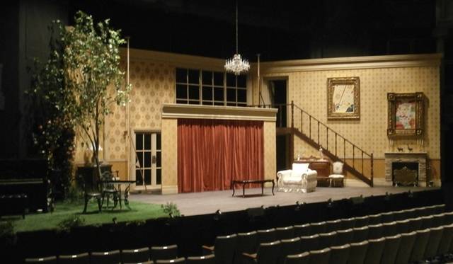 <strong>戸田恵子｜V6 坂本昌行くんと初共演 オリジナルミュージカル『シルバースプーンに映る月』</strong>　私演じるコンシェルジュ「鶴田彩月」が仕える敷島家がこちら