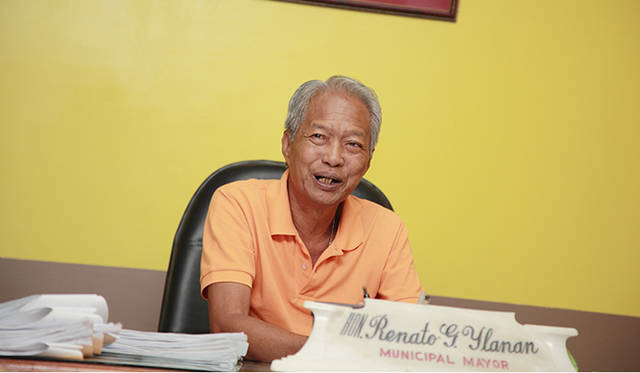 市長との面会。森林再生には、地元自治体との連携が重要なファクターだ