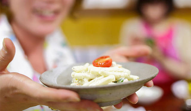 <strong>角田陽太｜東京浪漫酒場</strong>　中目黒「藤八」　マカロニサラダ