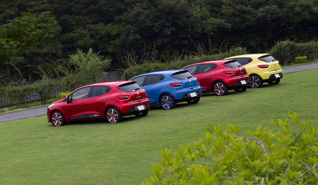 オプションの「パック・クルール」を選択すると、ボディカラーに応じた色をあしらったアルミホイールをはじめ、ダッシュボードやシートなどに特別なカラーリングがほどこされる