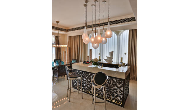 バーカウンターも完備