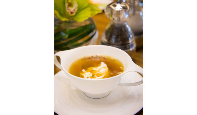 コンソメ仕立ての「UDON」