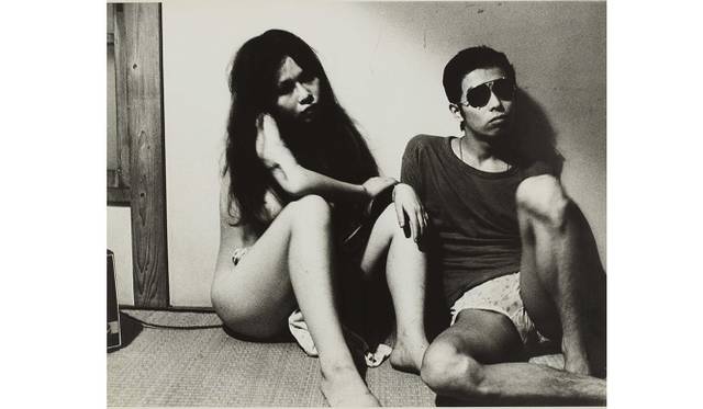 <strong>ART｜荒木経惟個展『東京ブルース 1977』</strong>　荒木 経惟「東京ブルース 1977」 1977年 ヴィンテージ・ゼラチン・シルバー・プリント ペーパーサイズ：44.8×54.8cm Courtesy of Taka Ishii Gallery, Tokyo