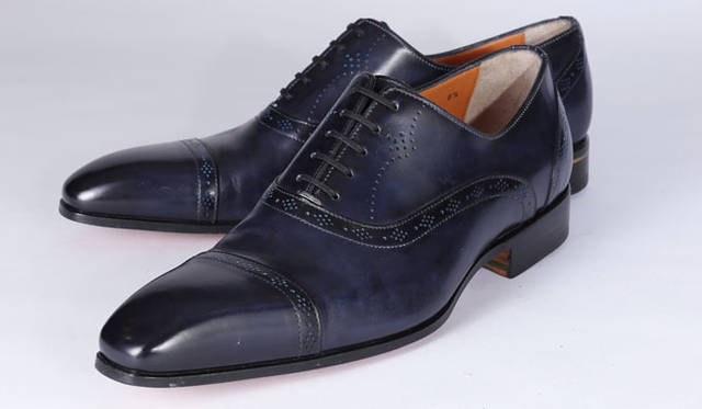 <strong>ISETAN MEN’S｜伊勢丹</strong>　2013-14年秋冬靴コレクション　靴11万4450円（サントーニ／伊勢丹新宿店メンズ館）