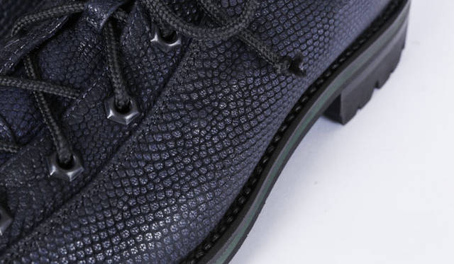 <strong>ISETAN MEN’S｜伊勢丹</strong>　2013-14年秋冬靴コレクション　ブーツ8万2950円（ラパーロ／伊勢丹新宿店メンズ館）